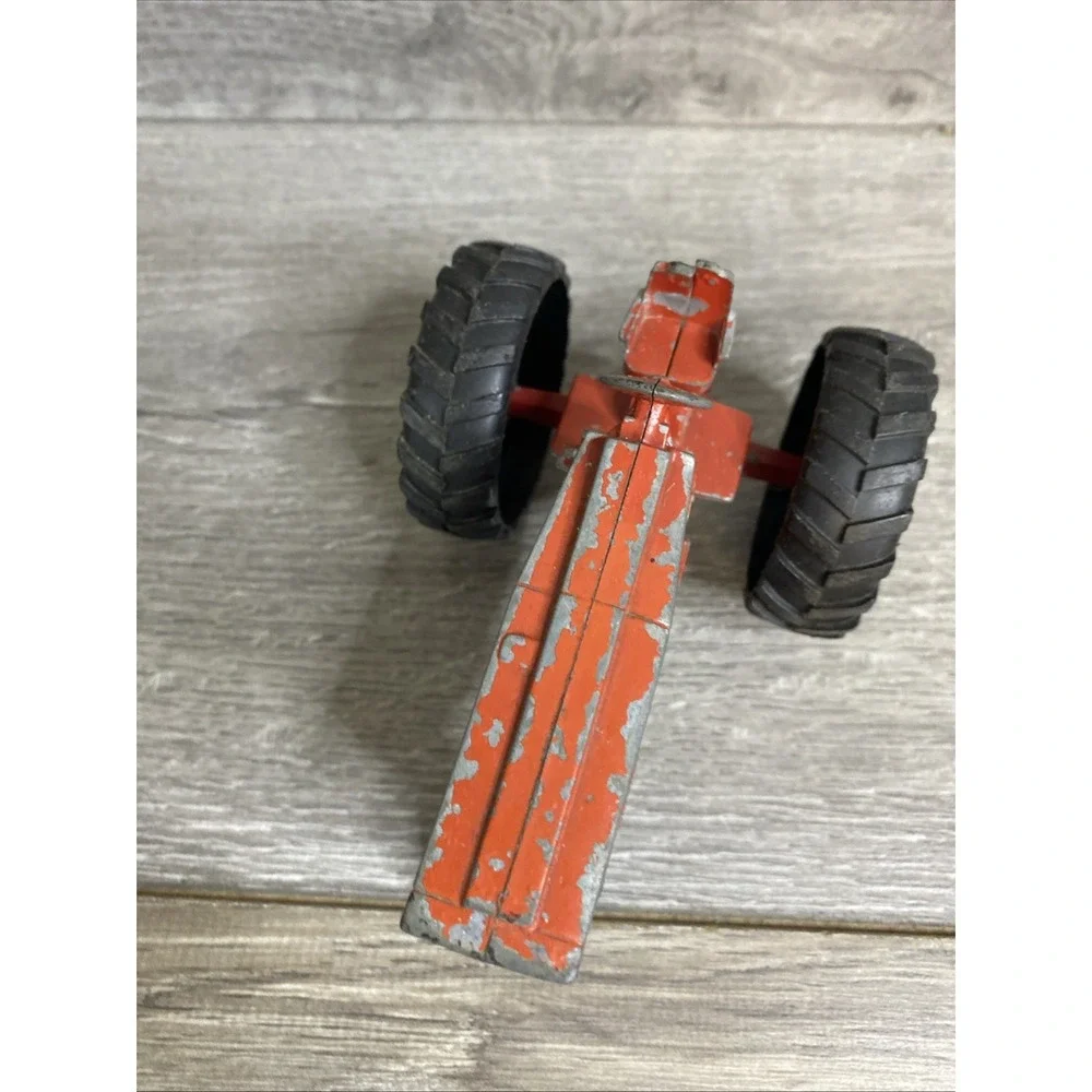 Vintage ERTL IH International Red Die Cast Narrow End‎ Tractor 1:32
